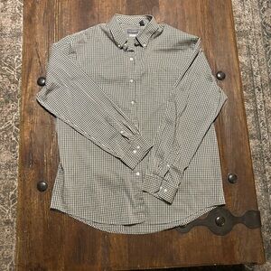 Van Heusen Black and White Plaid Button Down Shirt